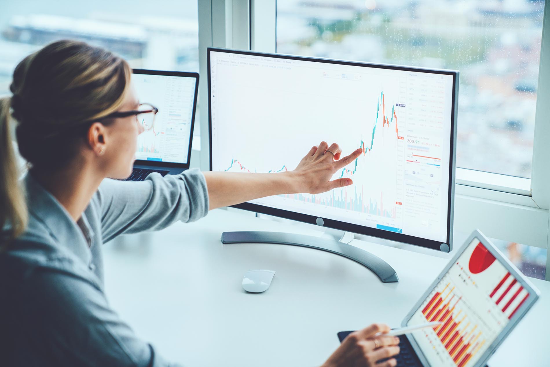 listed-investment-companies-your-financial-investing-guide