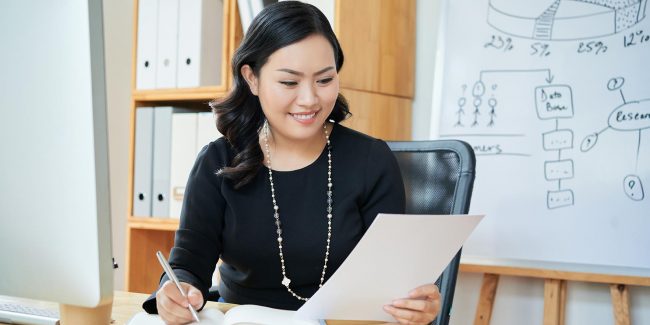 Woman planning for her retirement