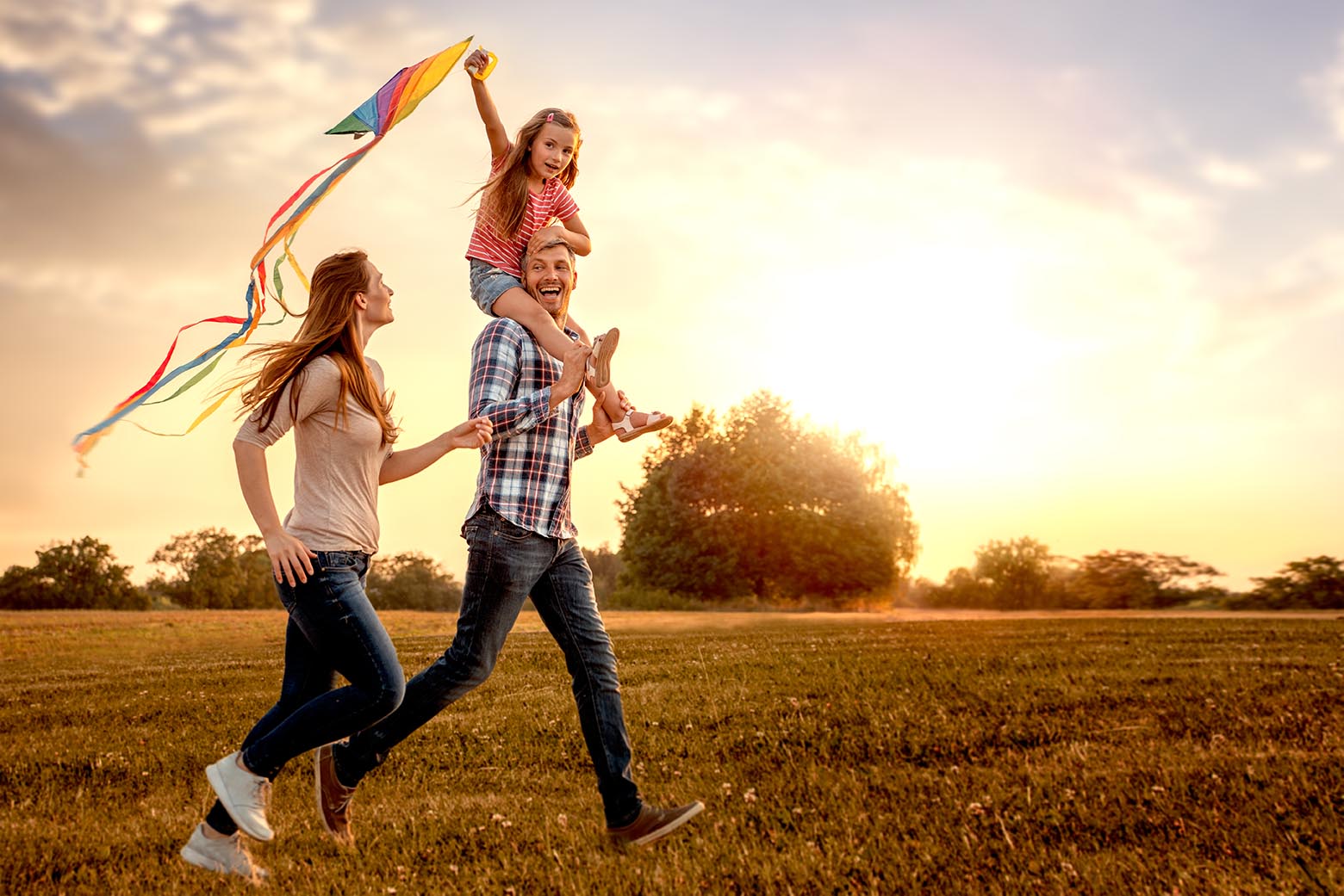 family-running-through-field-financial-independence-early-retirement-super-network